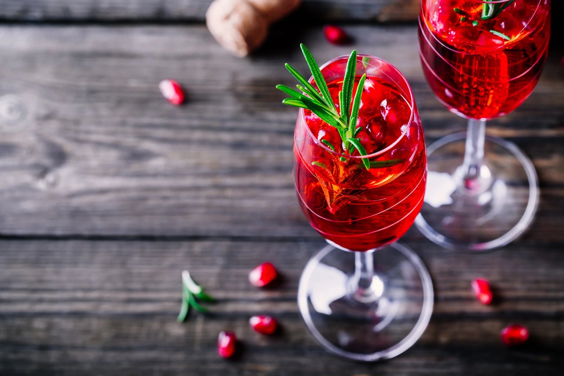 Süß-säuerlicher Granatapfel Spritz