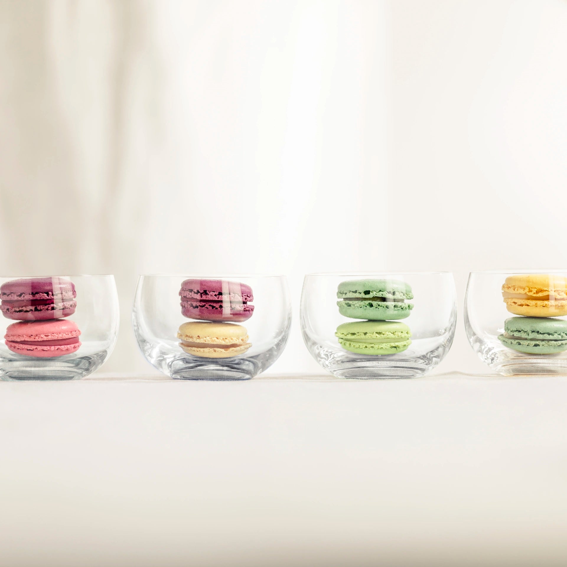 Eisch Dessertschale - 4 Stück in Geschenkröhre 310/10 - Stillleben
