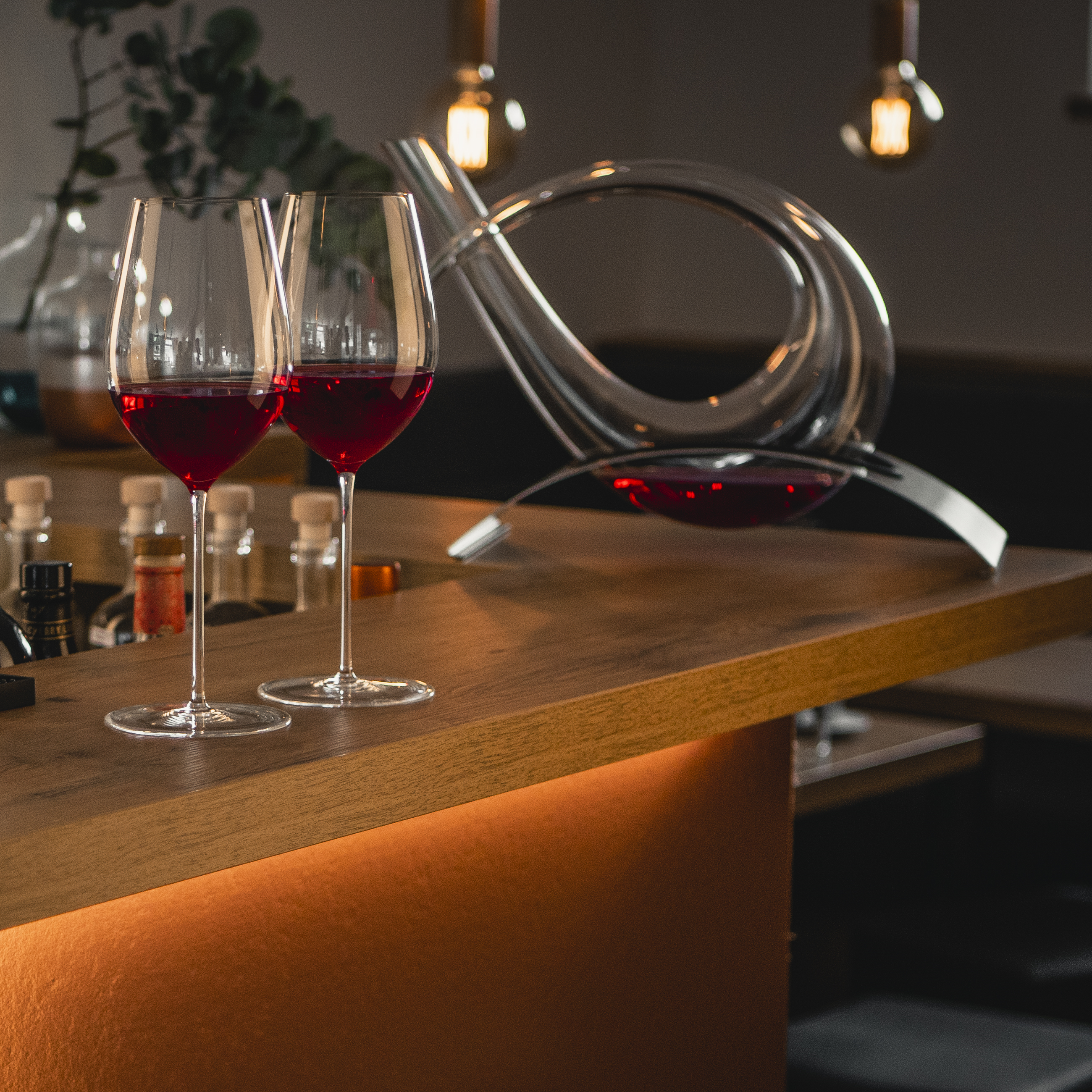 Eisch Dekantierente 0,75 l No Drop Effekt auf Edelstahlsockel Edition 1 773/1.5