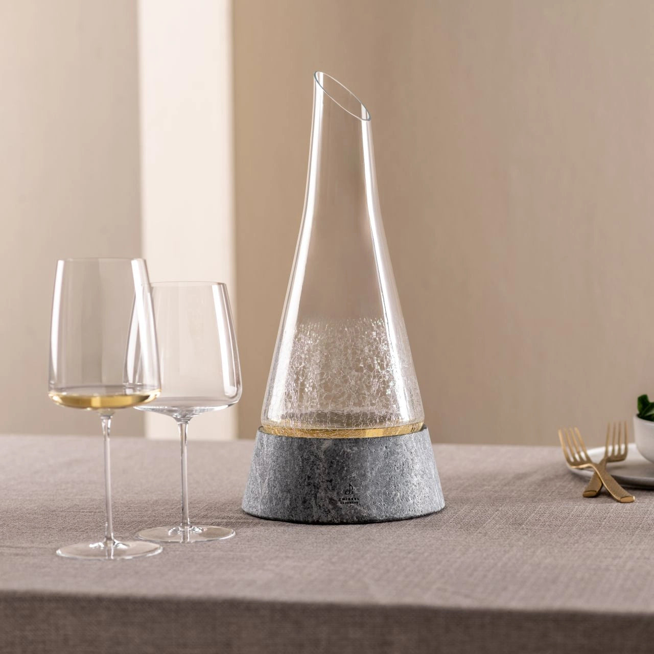 Zwiesel Glas Symbiosis Dekanter mit Steinsockel  Impression